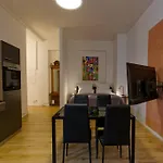 Wohnung 2 Neben Warschauer Platz Und Spree