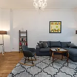 Be In Berlin Apartments Zentral Und Ruhig Fuer Familien Und Geschaeftsreisende In Schoeneberg