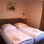 Lv Rooms & Apartments Am Luetzowplatz