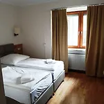Lv Rooms & Apartments Am Luetzowplatz