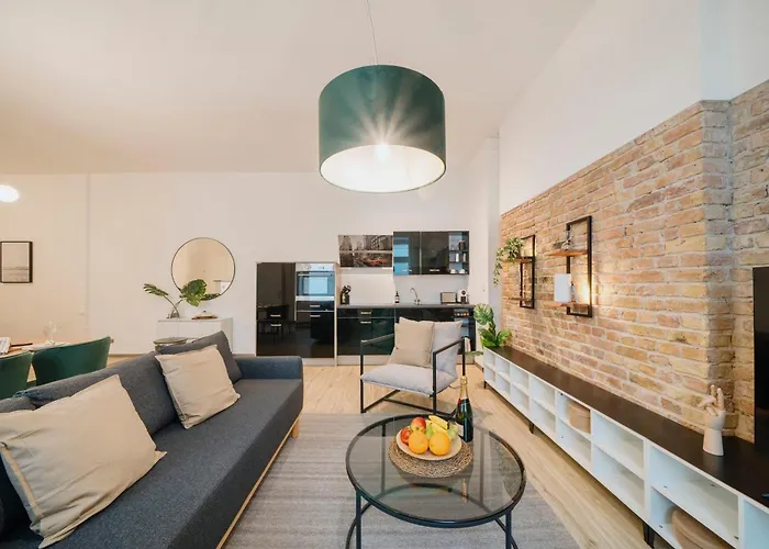 Homely Berlin - Quiet, Large Living Area, Courtyard I Supermarket