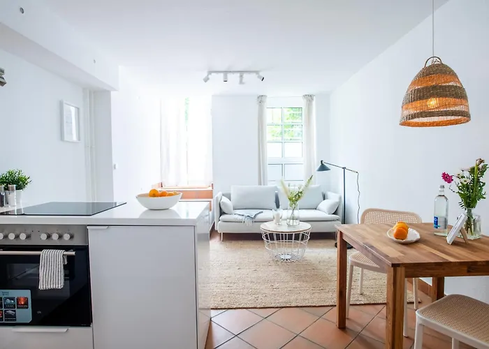 Charmantes 2-Zimmer-Apartment Mit Vorgarten