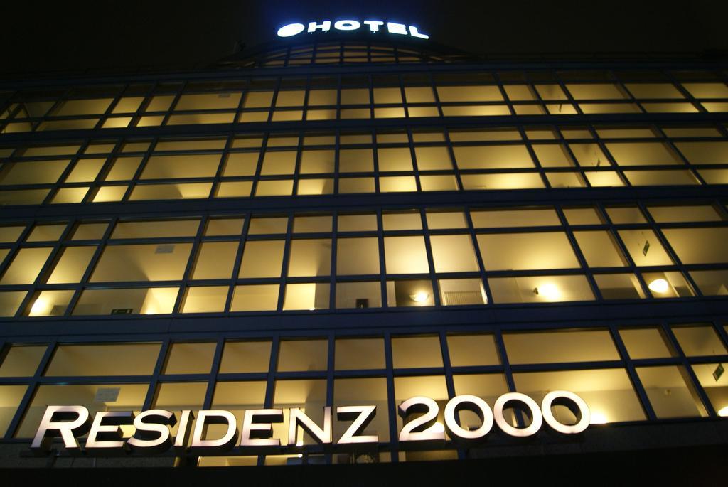 In Hotel Berlin