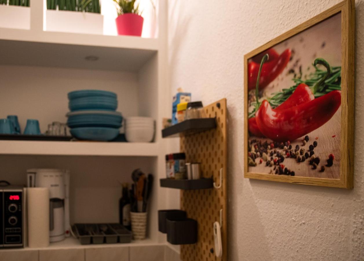 New Zentral In Fast Wifi Netflix Modern Bis 8 Pers * Berlin