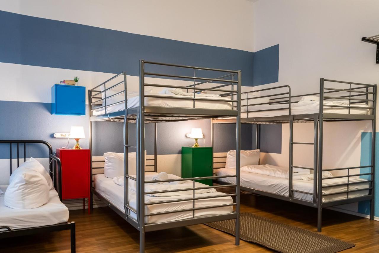 Apartment New Zentral In Fast Wifi Netflix Modern Bis 8 Pers Berlin