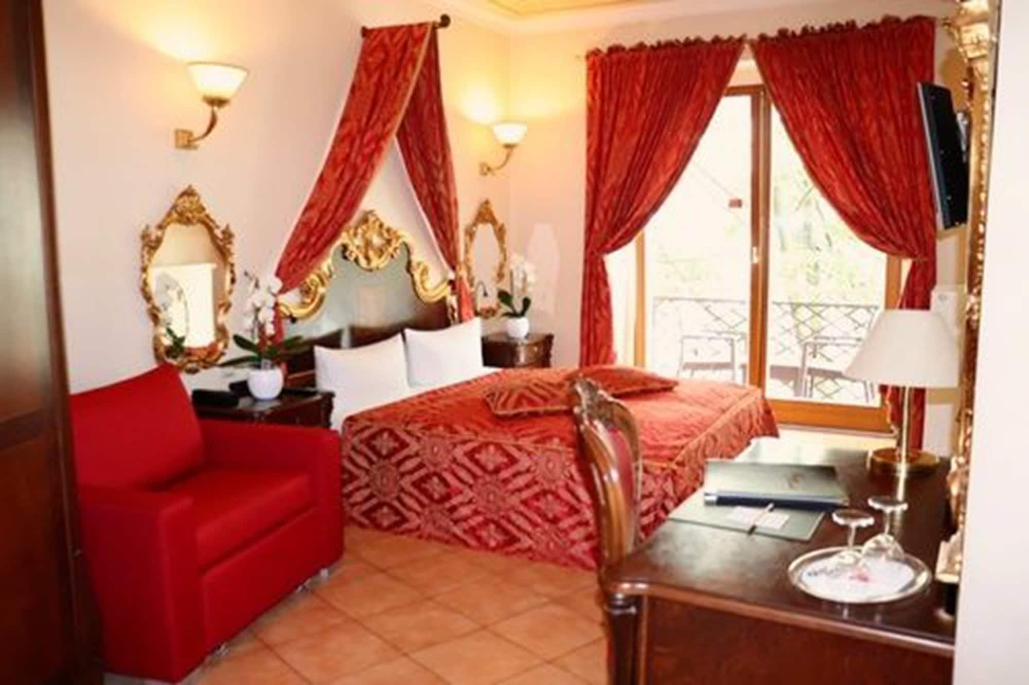 City Hotel 3*