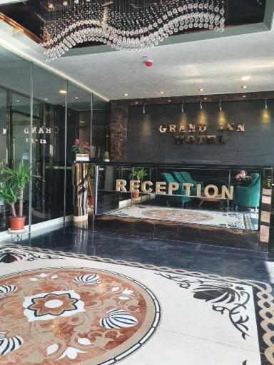 Grand Hotel
