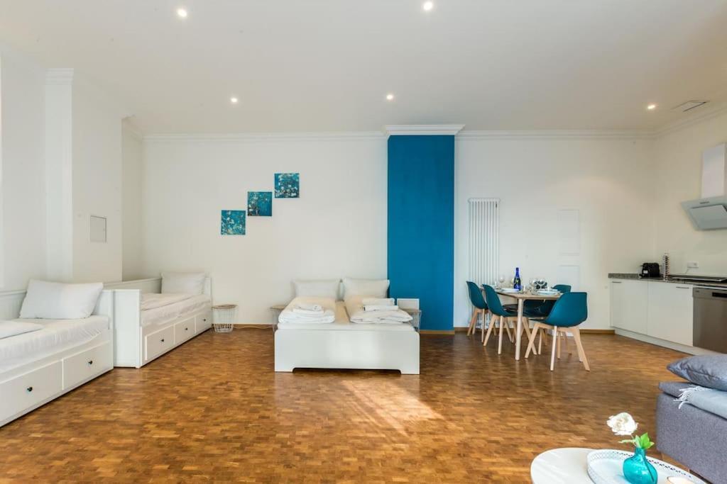 Dr Friedrichshain Apartment