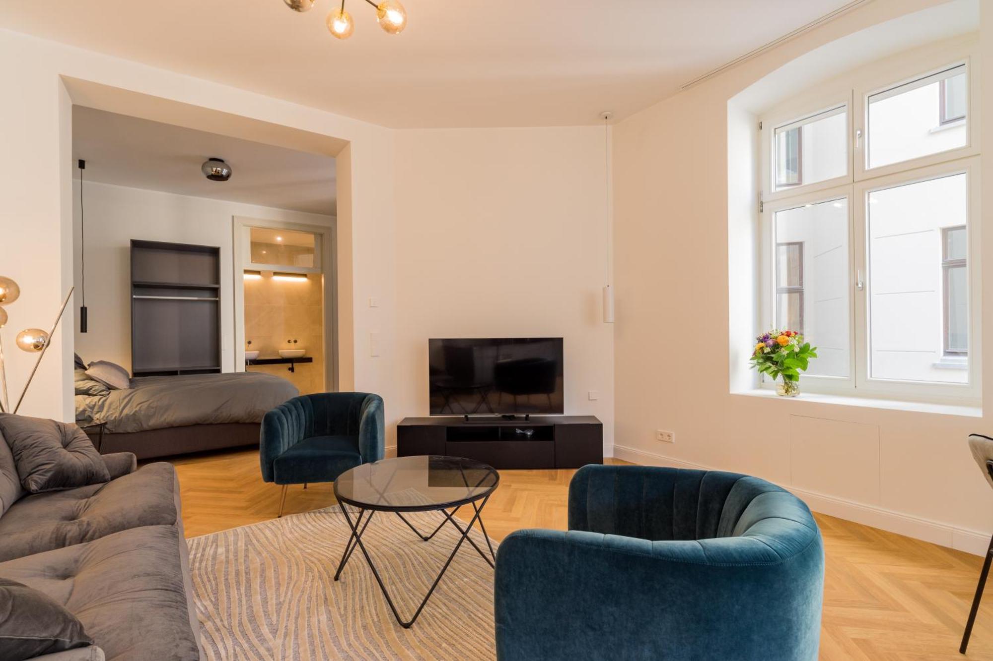 Kraus7 Ron Apartment