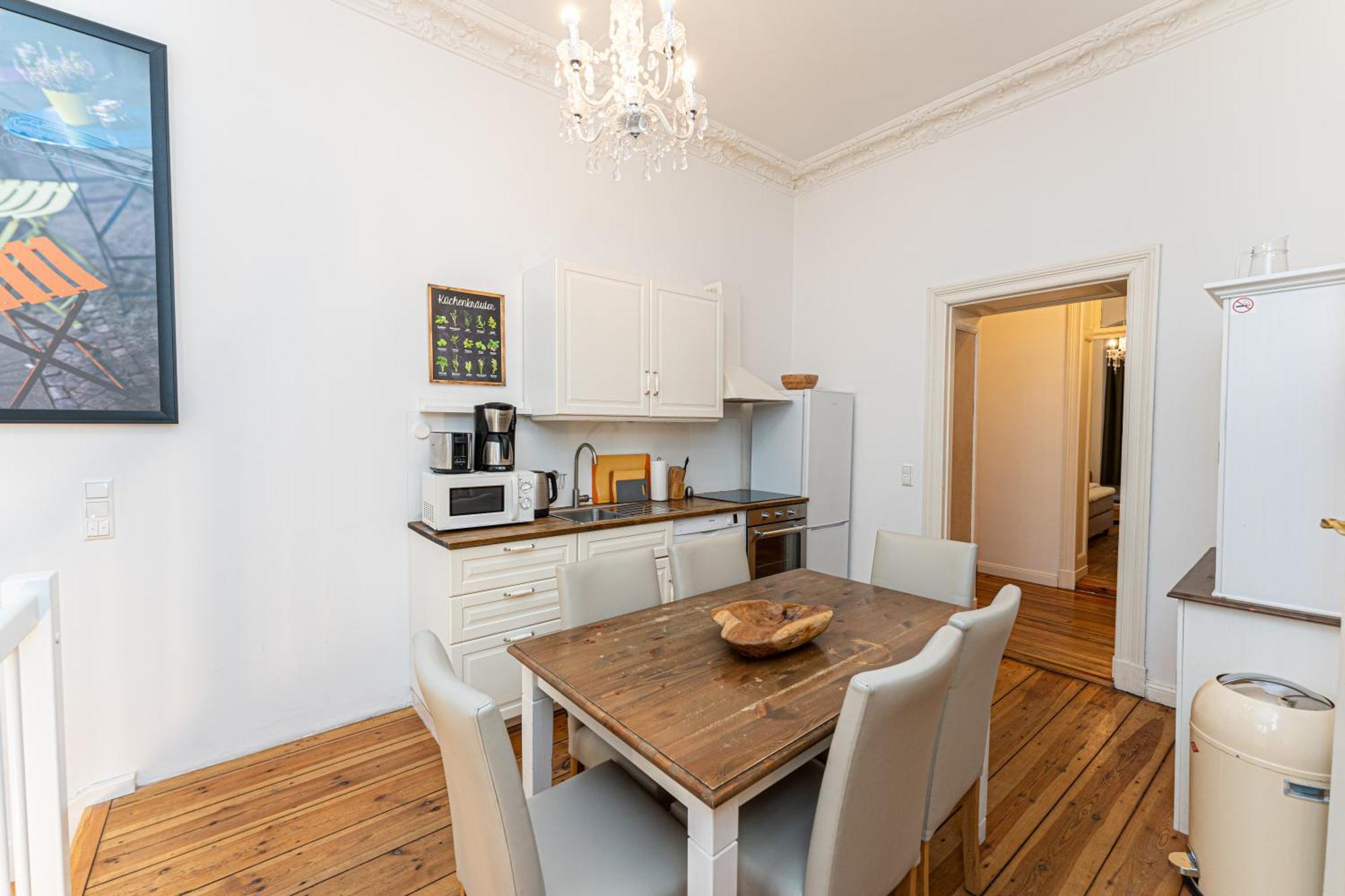 Apartment Be In Zentral Und Ruhig Fuer Familien Und Geschaeftsreisende In Schoeneberg *