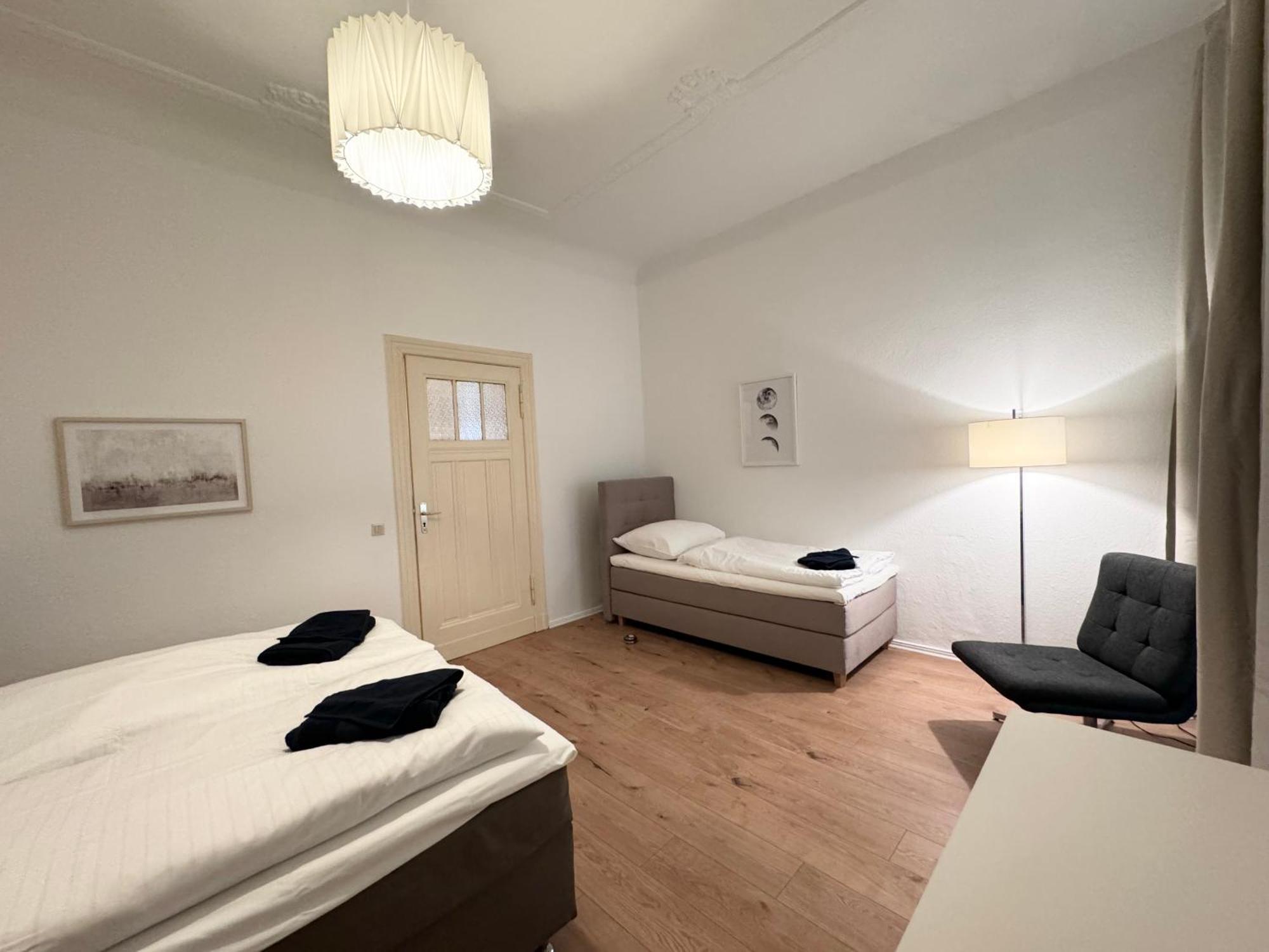 Be In At Charlottenburg Castle Apartment