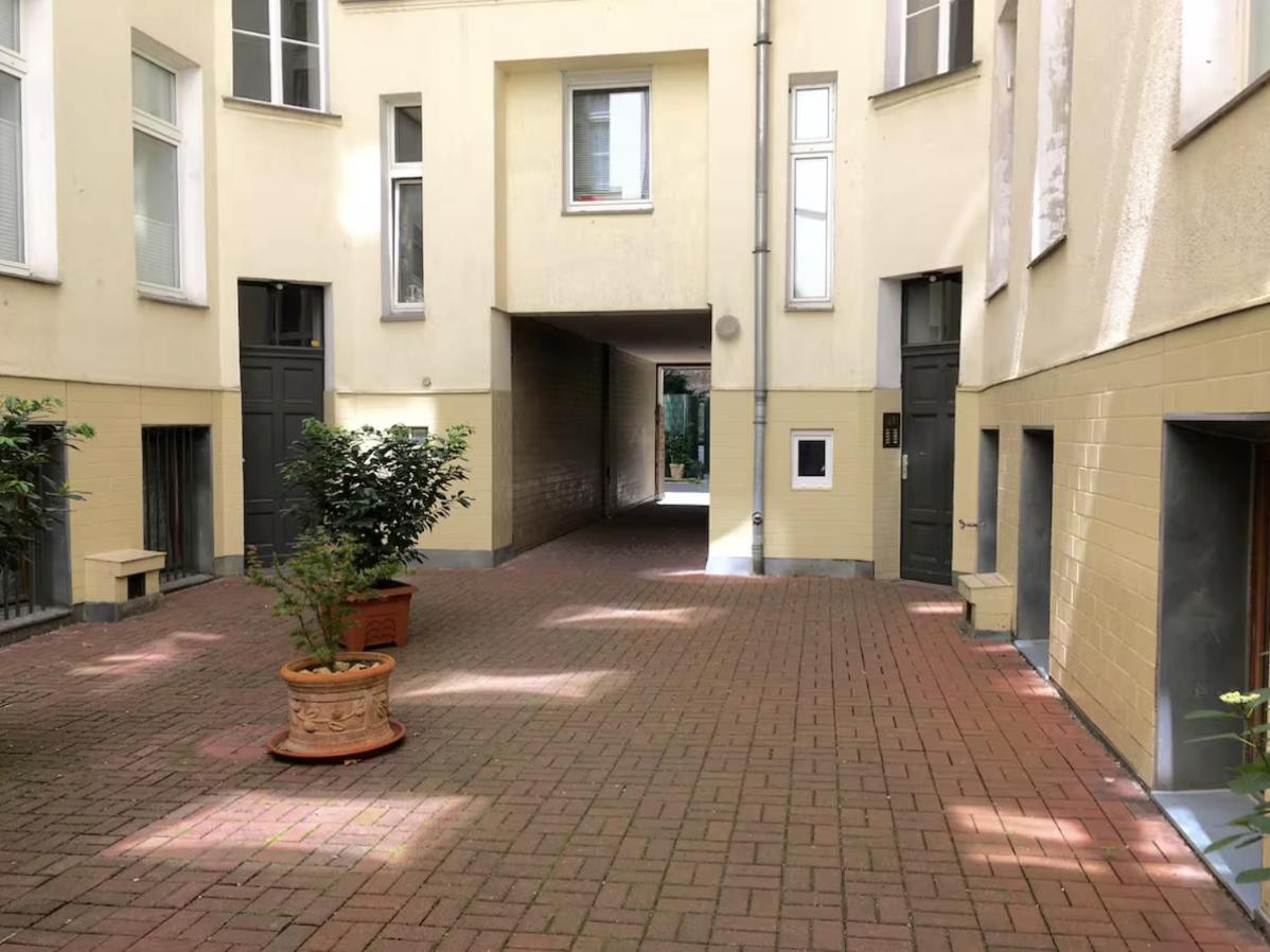 Im Nollendorfkiez, 2 Zimmer, Kueche, Bad, Apartment *