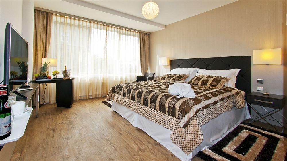 Vier Jahreszeiten Hotel 4*