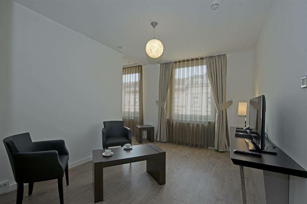 Vier Jahreszeiten Hotel 4*