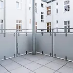 Sc 06 By Rockchair Apartments L Superhost Status L 4 Bedrooms Boxspringbeds 2 Bathrooms Balcony Elevator - Cozy Family & Business Flair Welcomes You!