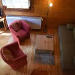 Gemütliches Blockhaus, Waldblick, Nähe BER/SXF