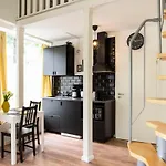 Homely Loft Style Apartment In Berlin Wilmersdorf