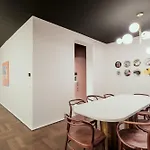 The Garden Suites By Suite030