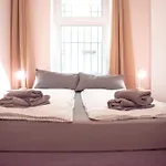Peaceful Flat For 4 In Prenzlauer Berg