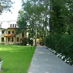 Residenz Villa Kult