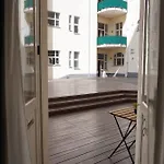 Jomi Stays I Elegantes Wohnen In Berlin