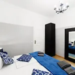 Grand Central Mitte Apartment