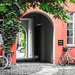 The Entire Apartment 4 You In The Hearth Of Berlin
