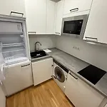 Apartment Innsbrucker Platz 1