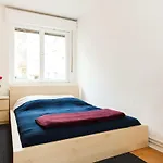 Cosy Flat In Trendy Sprengelkiez