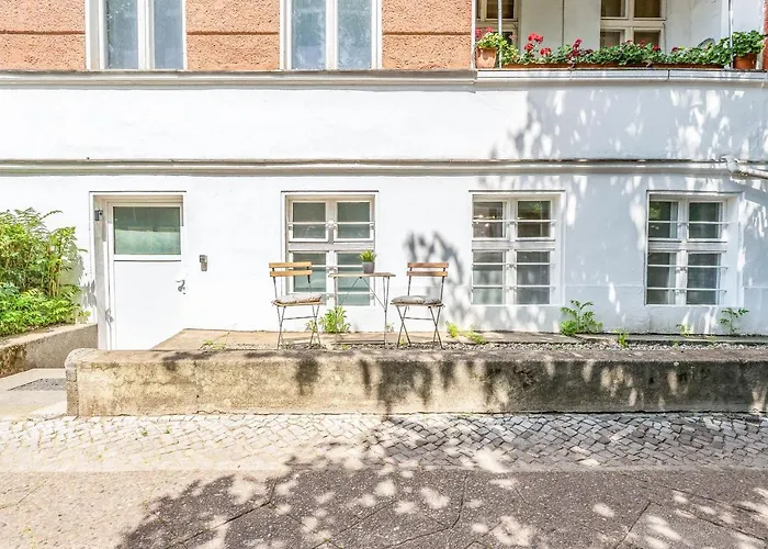 2 Zimmer Apartments,4 Betten,Zentral Am Sbahnhof Koepenick,Vollmoebliert