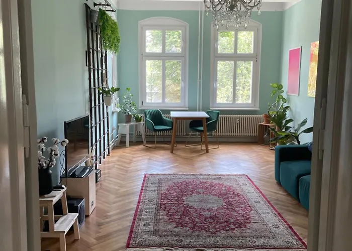100Qm Altbau Wohnung Im Prenzlauer Berg
