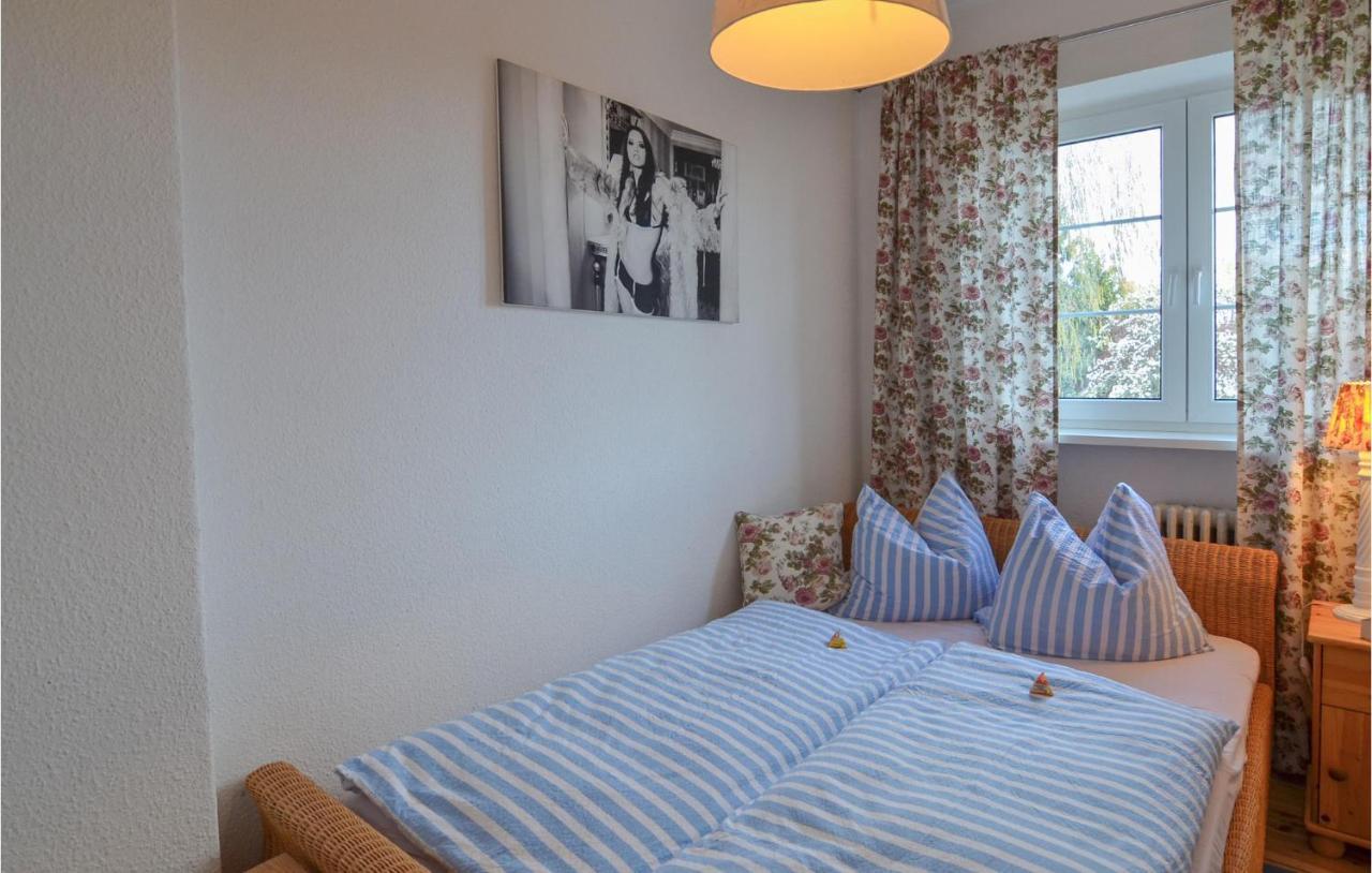 2 Bedroom Lovely In * Berlin
