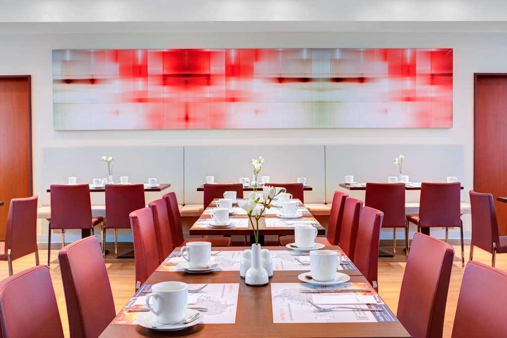 Intercityhotel Ostbhf Hotel