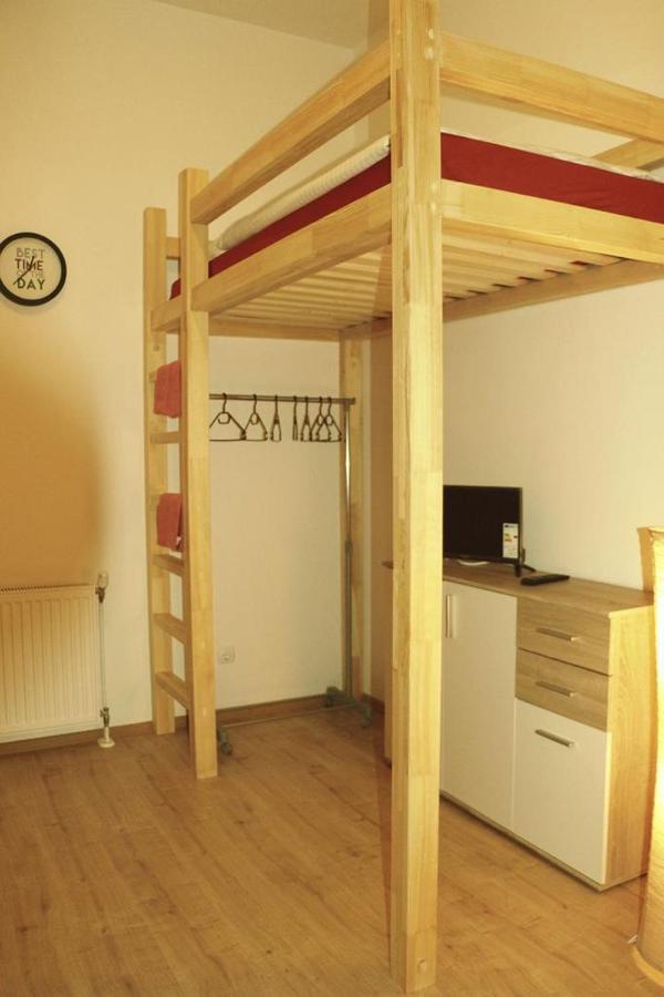 Vandrerhjem Living In The Box