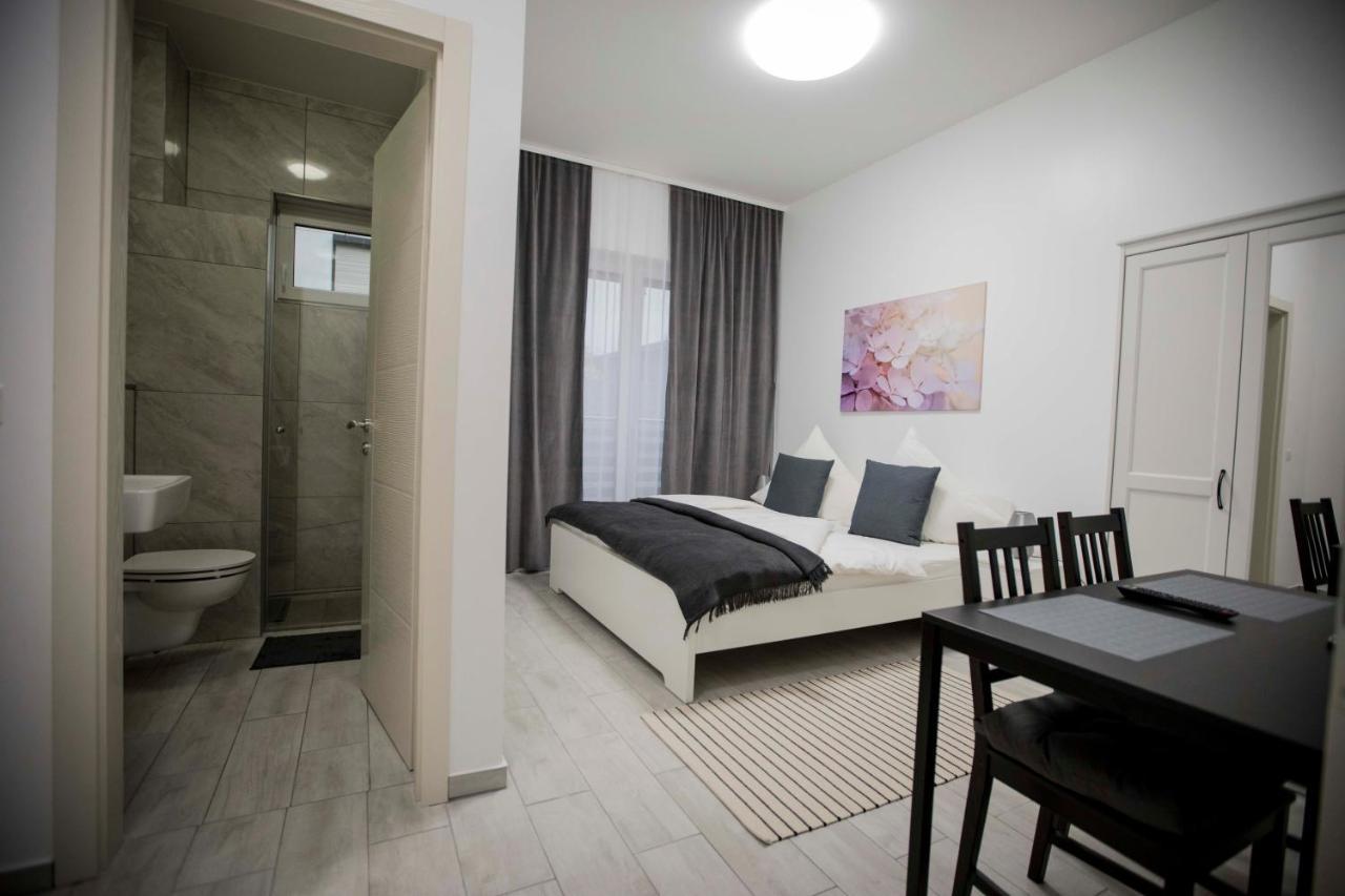 Guest house Leo