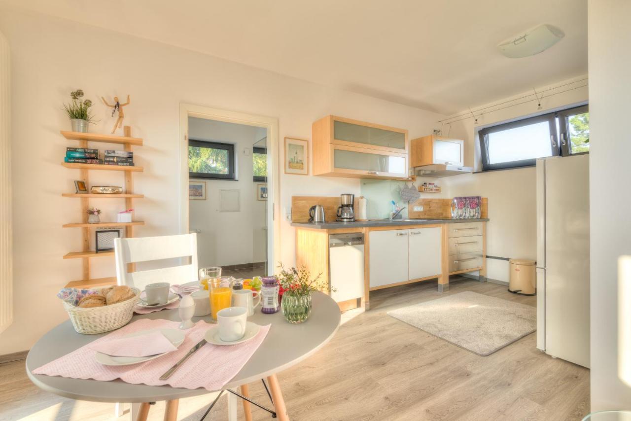 Gruenes Apartment