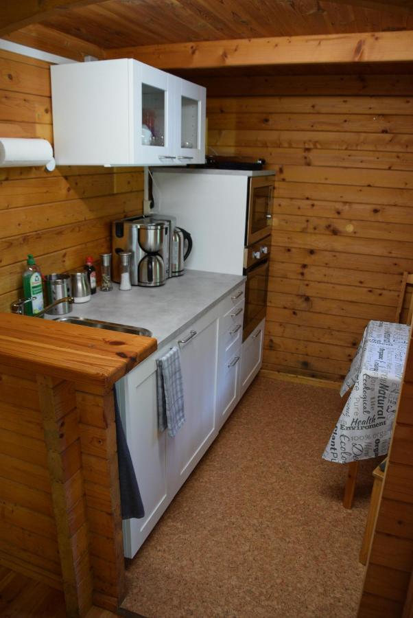 Gemütliches Blockhaus, Waldblick, Nähe Ber/sxf Ferienhaus *