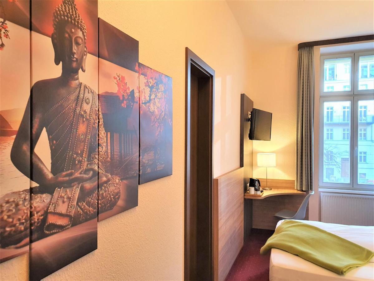 Melarose Feng Shui Hotel 3*