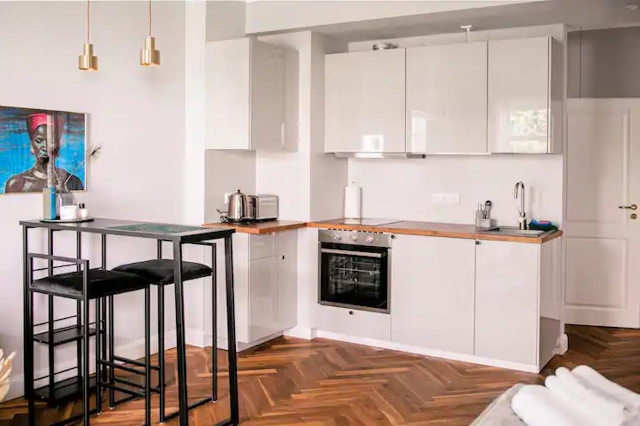 Arbio I Design In Charlottenburg Apartment