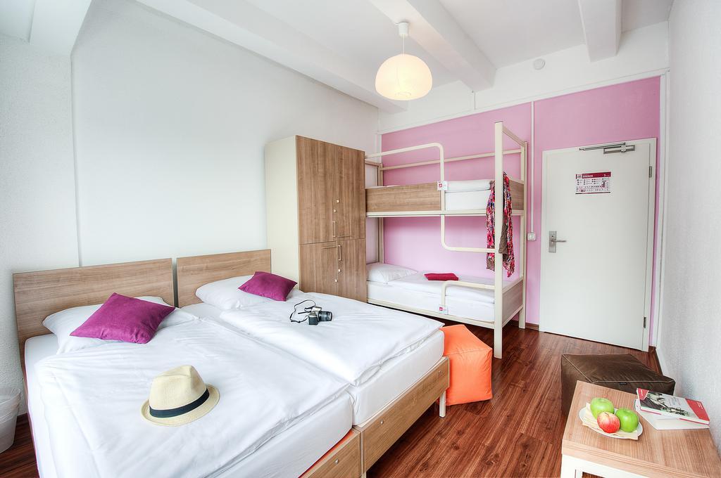 Pangeapeople & Hostel Berlin