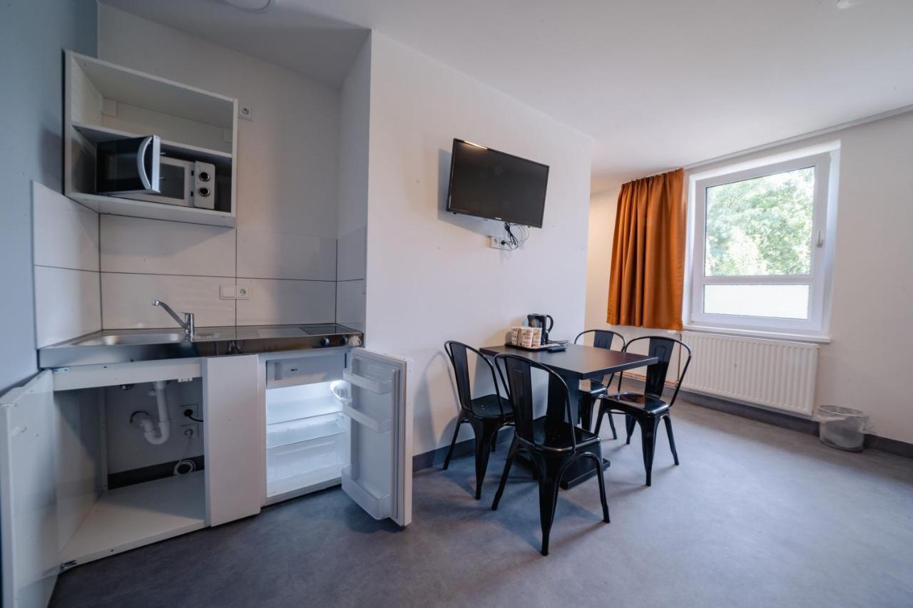 Neohostel