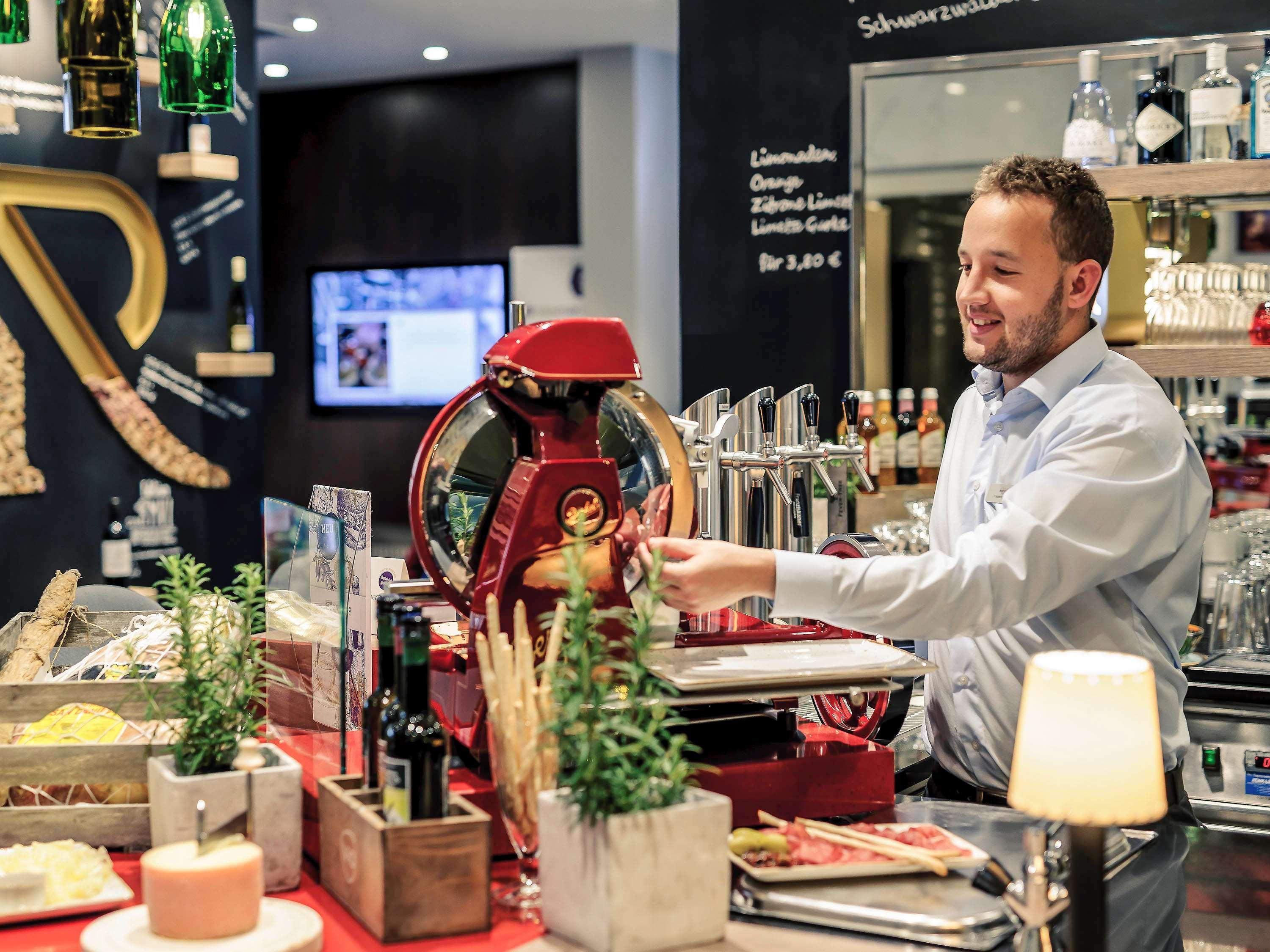 Hotel Mercure & Residenz Checkpoint Charlie 4*
