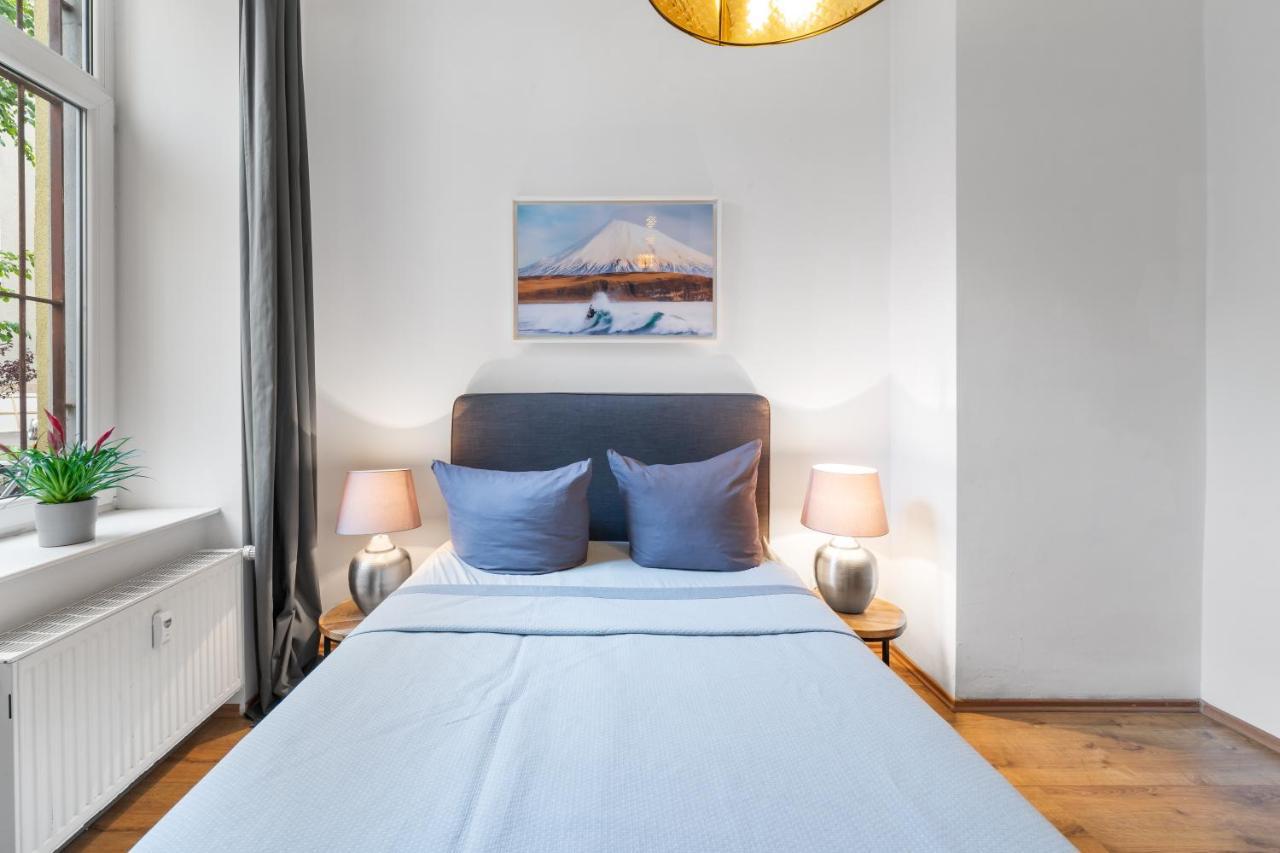 Boediker Loft, 3 Bedroom App With 2 Bath In Friedrichshain Up To 9 Apartment