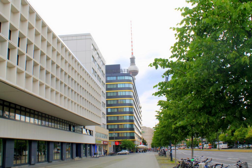 Pangeapeople & Berlin