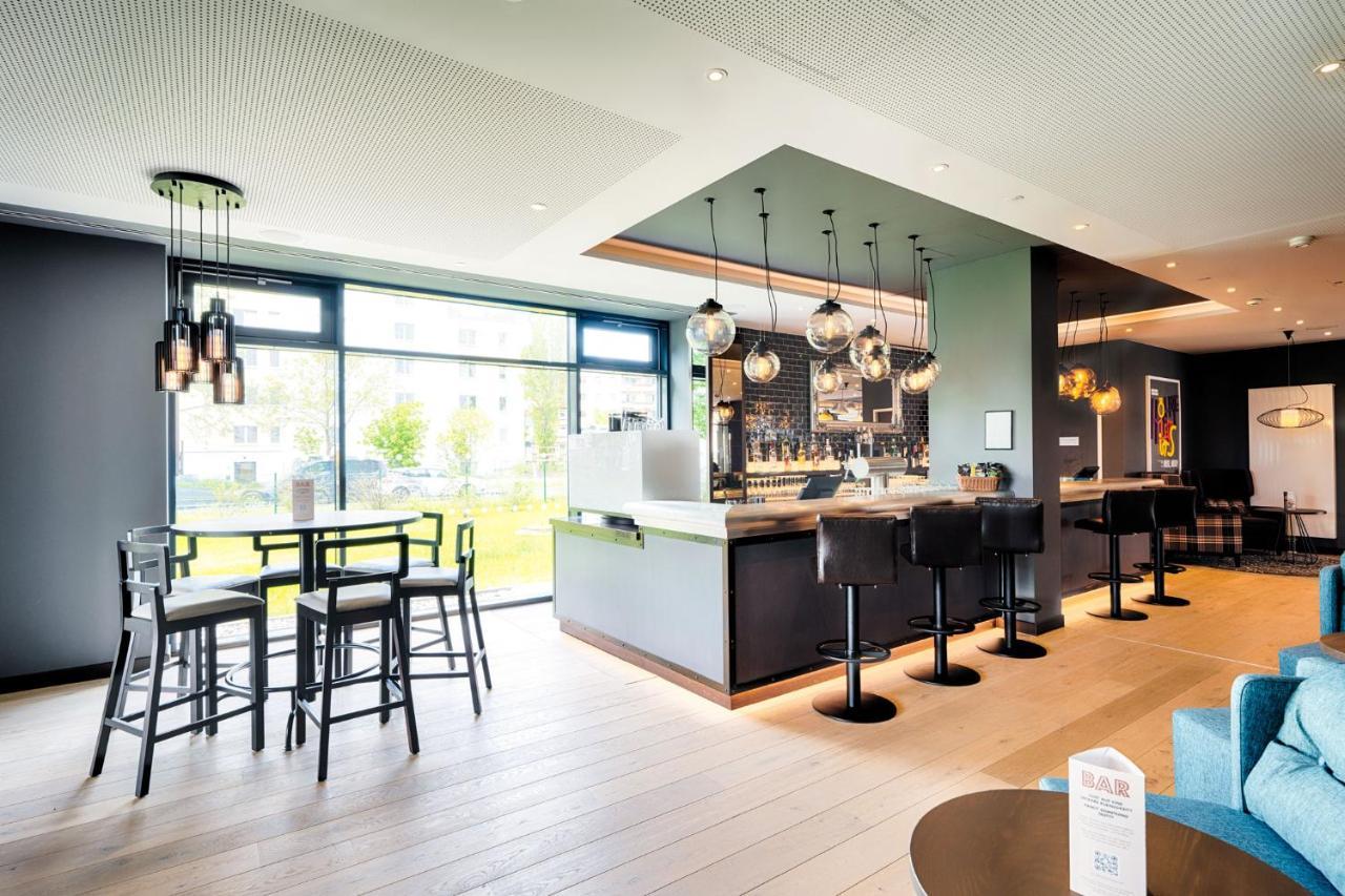 Hotel Premier Airport