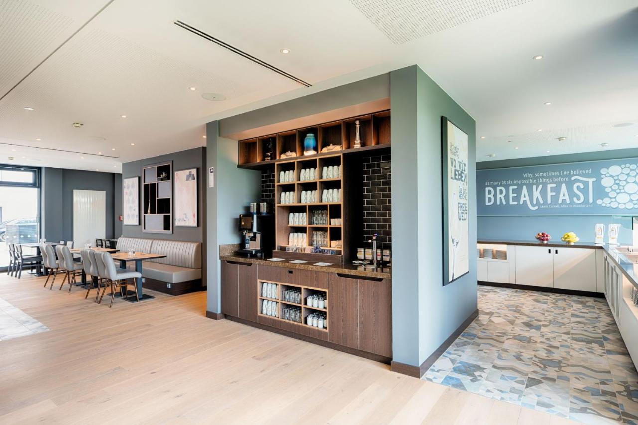 Hotel Premier Airport