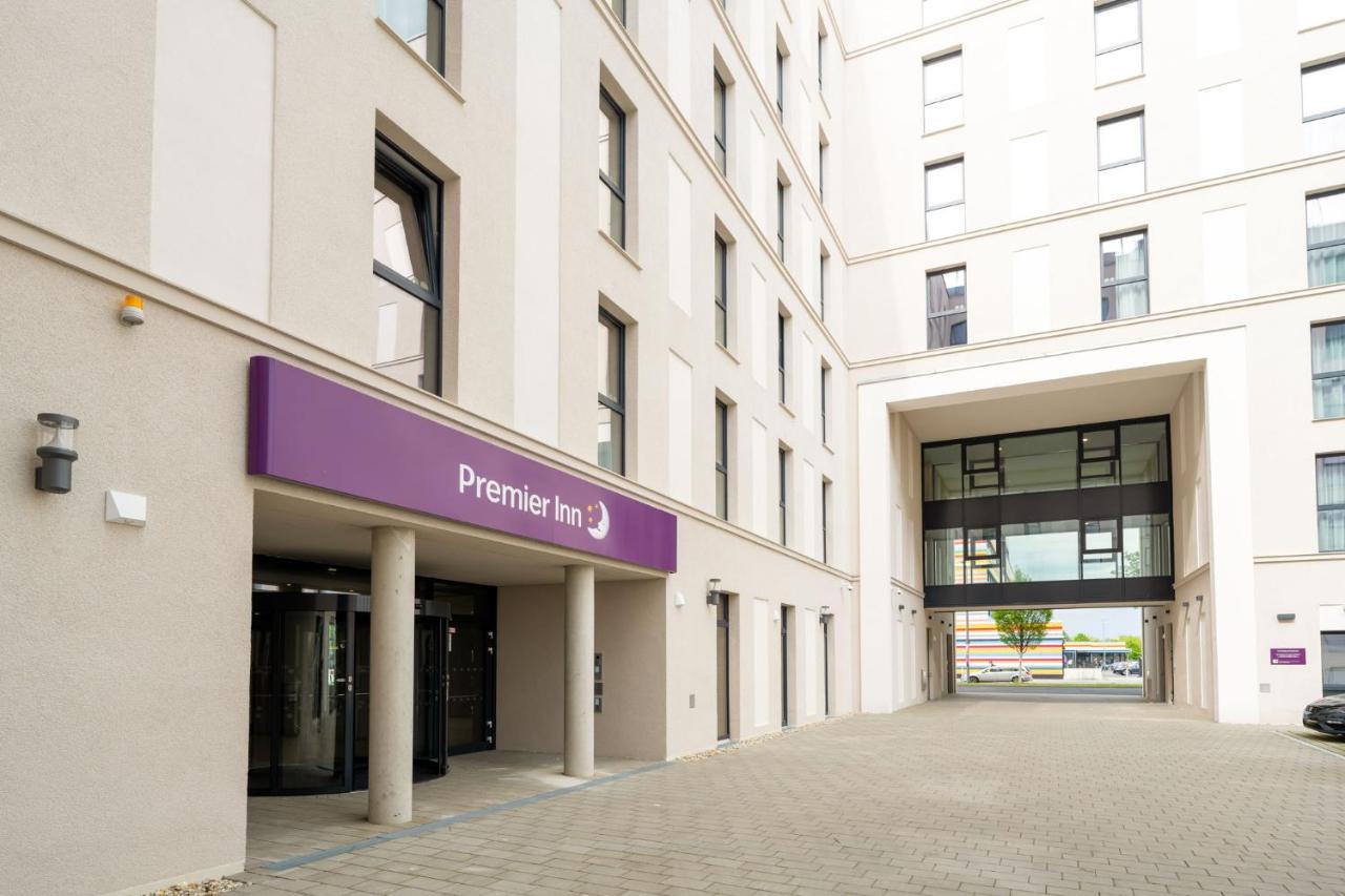 Premier Airport Hotel 3*