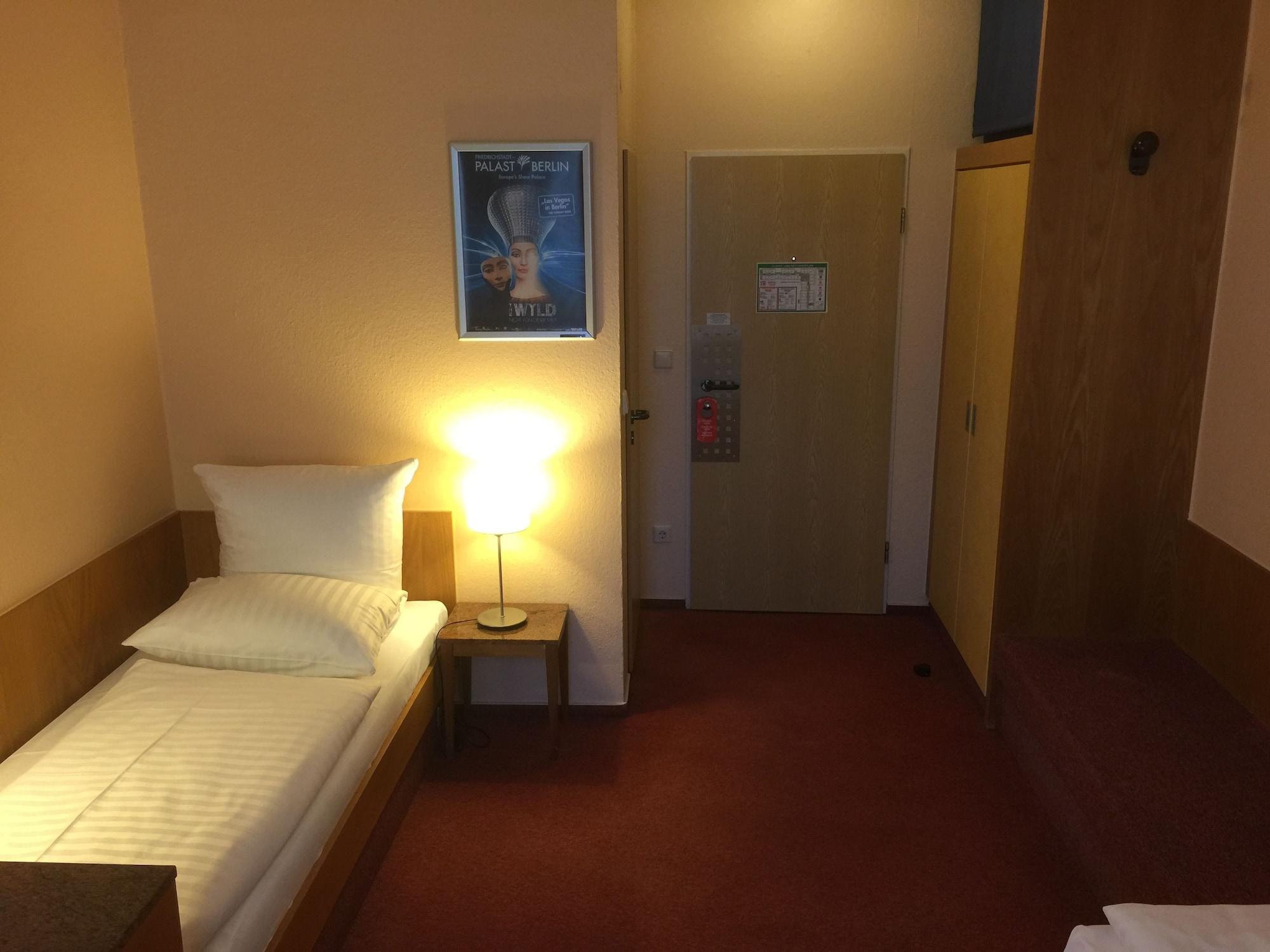Plaza Charlottenburg 3* Berlin