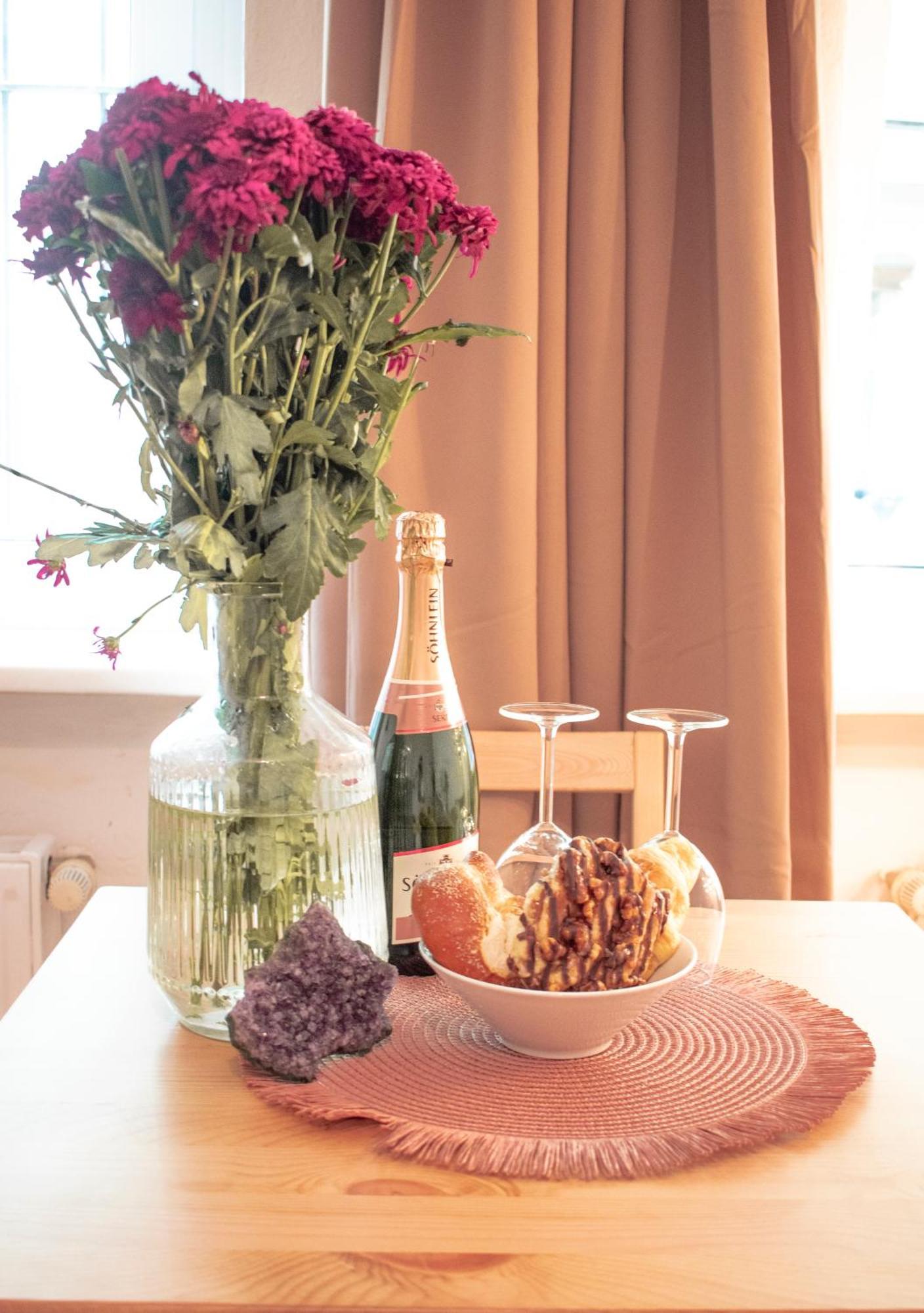 Peaceful Flat For 4 In Prenzlauer Berg Apartment *