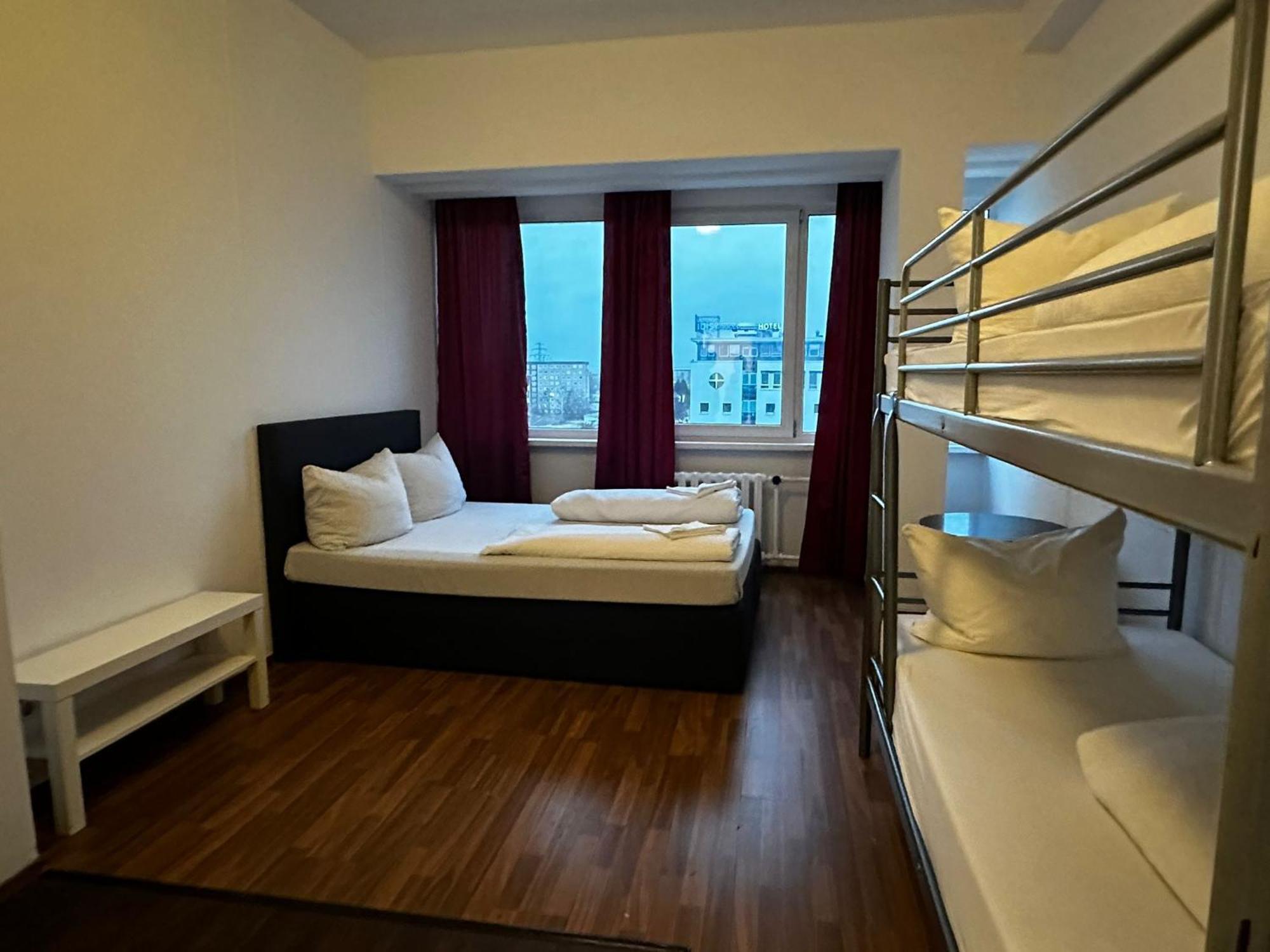Ootel.com Hotel